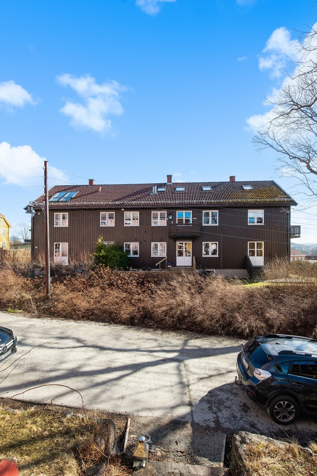 Herdahlparken borettslag består av to småhus med tilsammen 16 leiligheter. Galleribilde