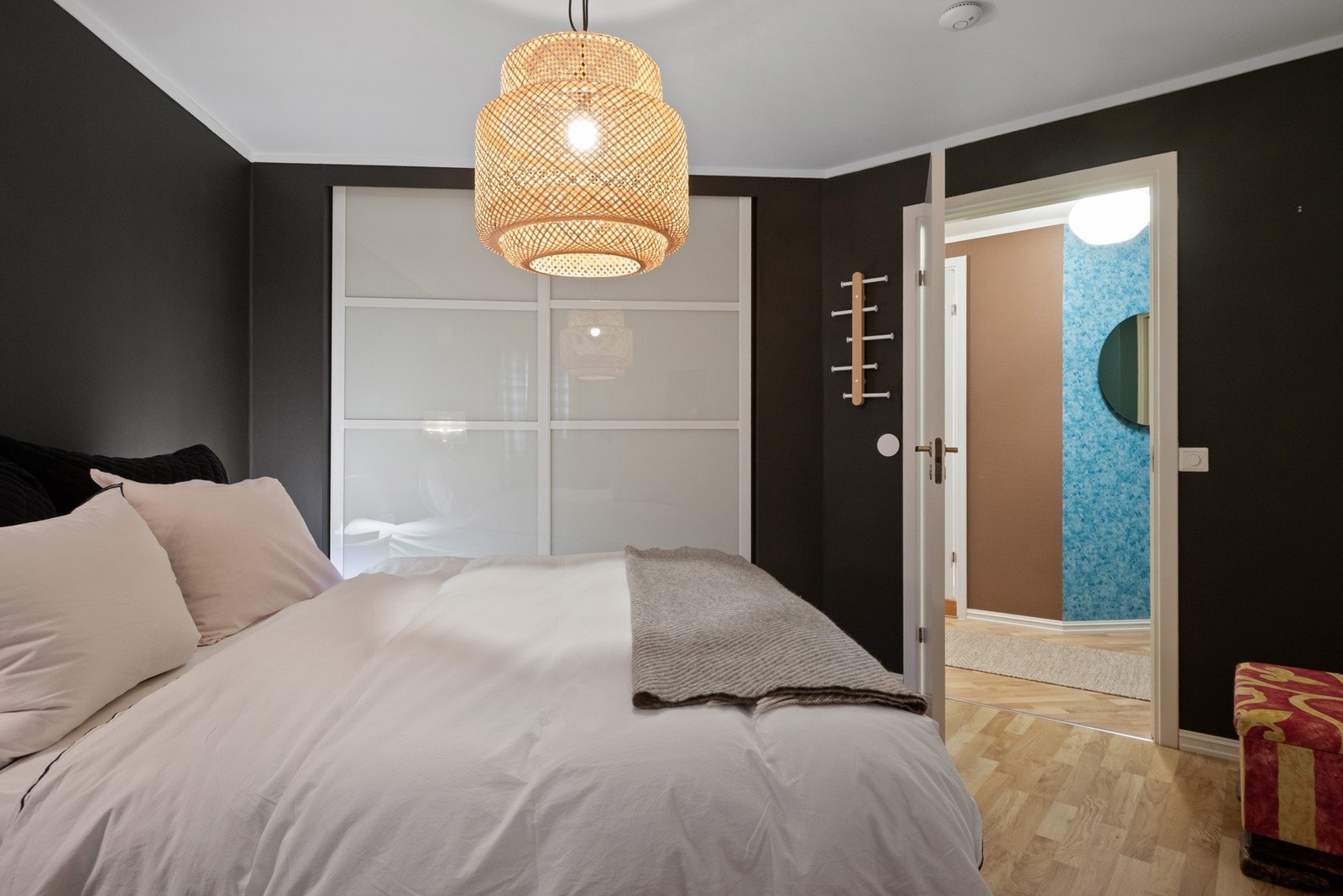 God og praktisk garderobeløsning. Galleribilde