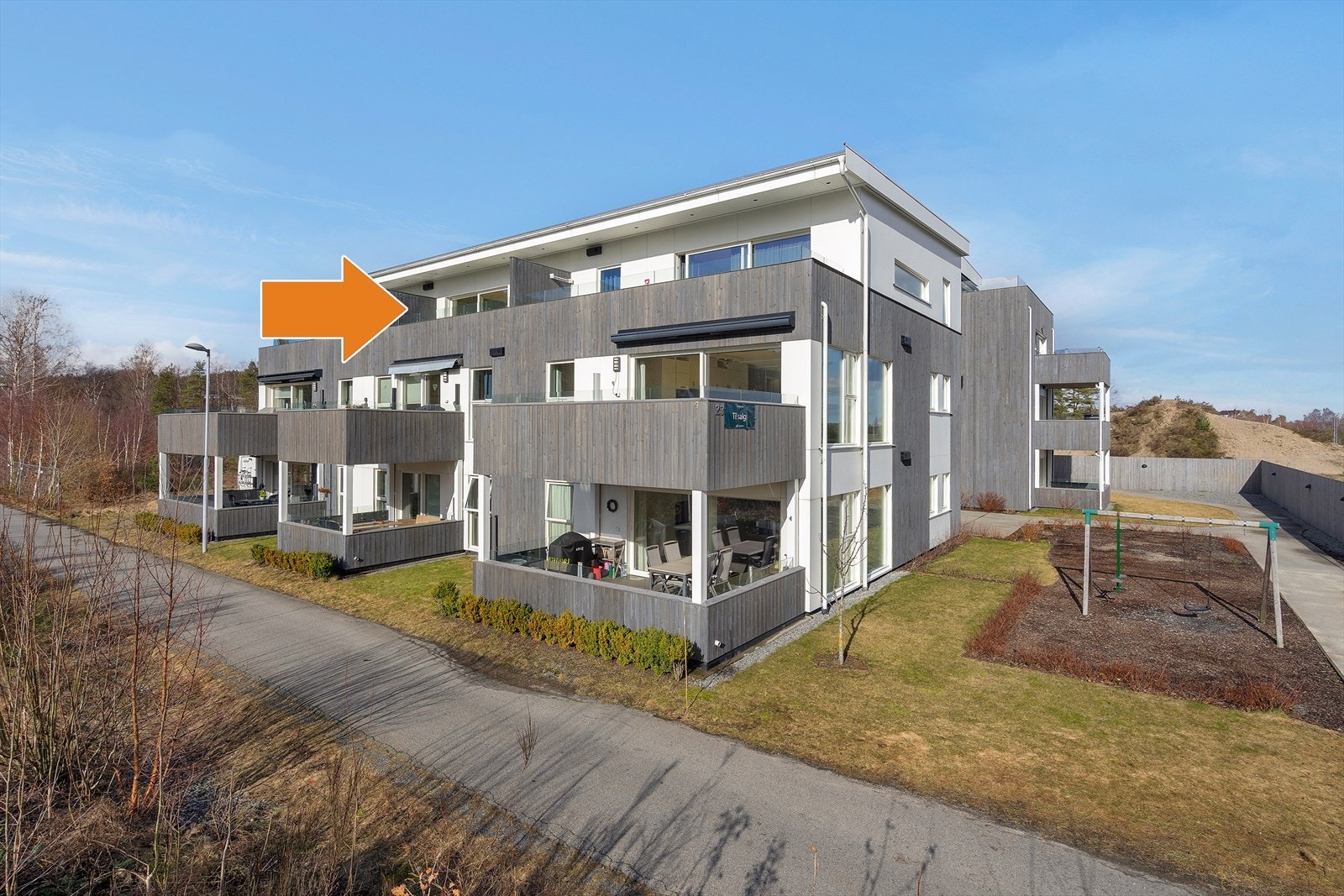 Velkommen til solrik og flott leilighet på Møglestuveien 23! Galleribilde