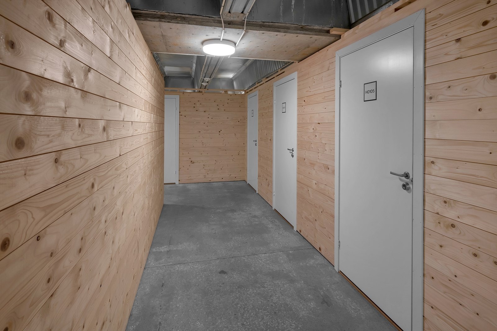 Med leiligheten følger bod i kjeller. Galleribilde