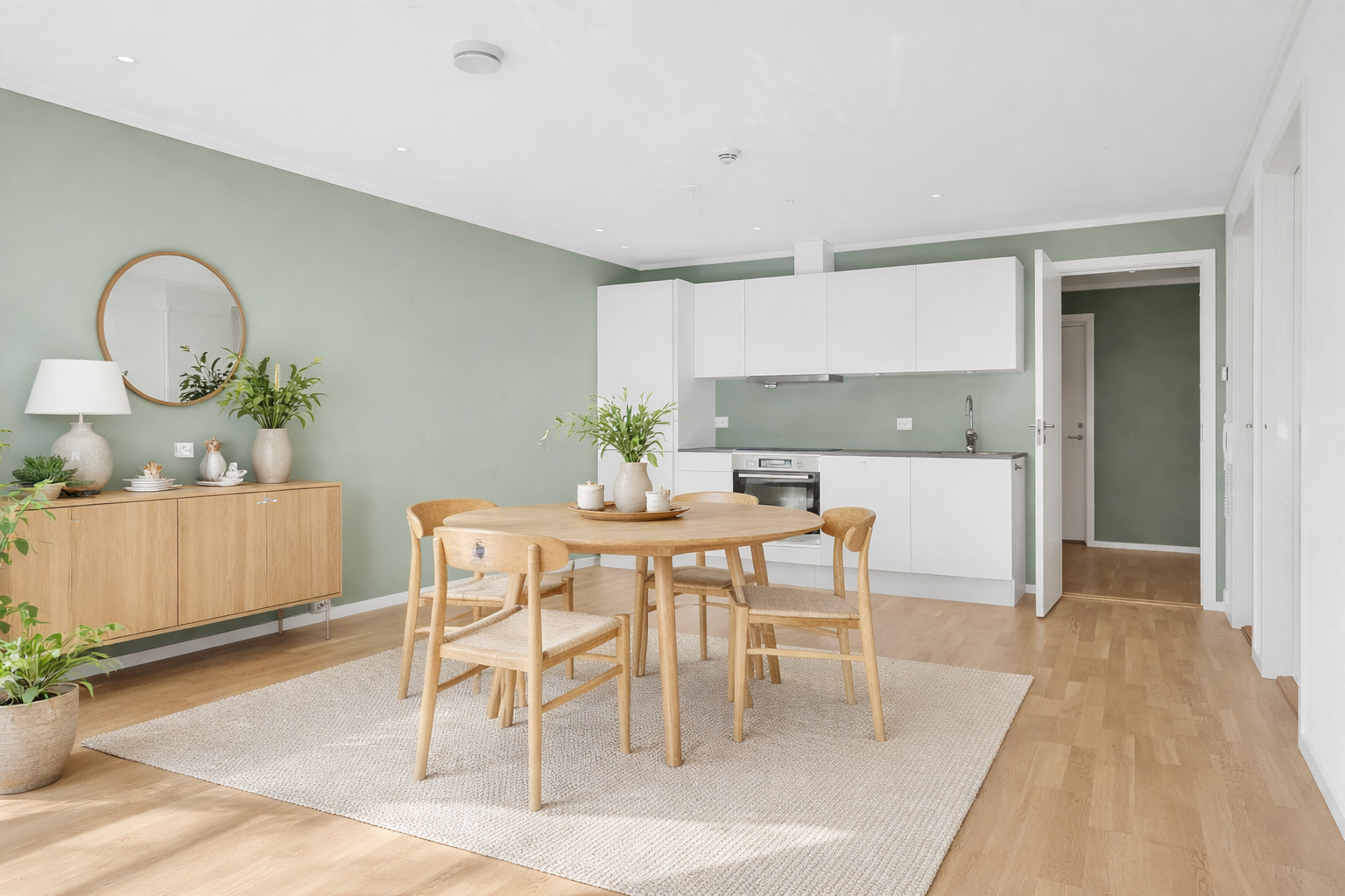 Hyggelig og åpen stue/kjøkkenløsning. Interiør og møbler er satt på ved AI. Galleribilde