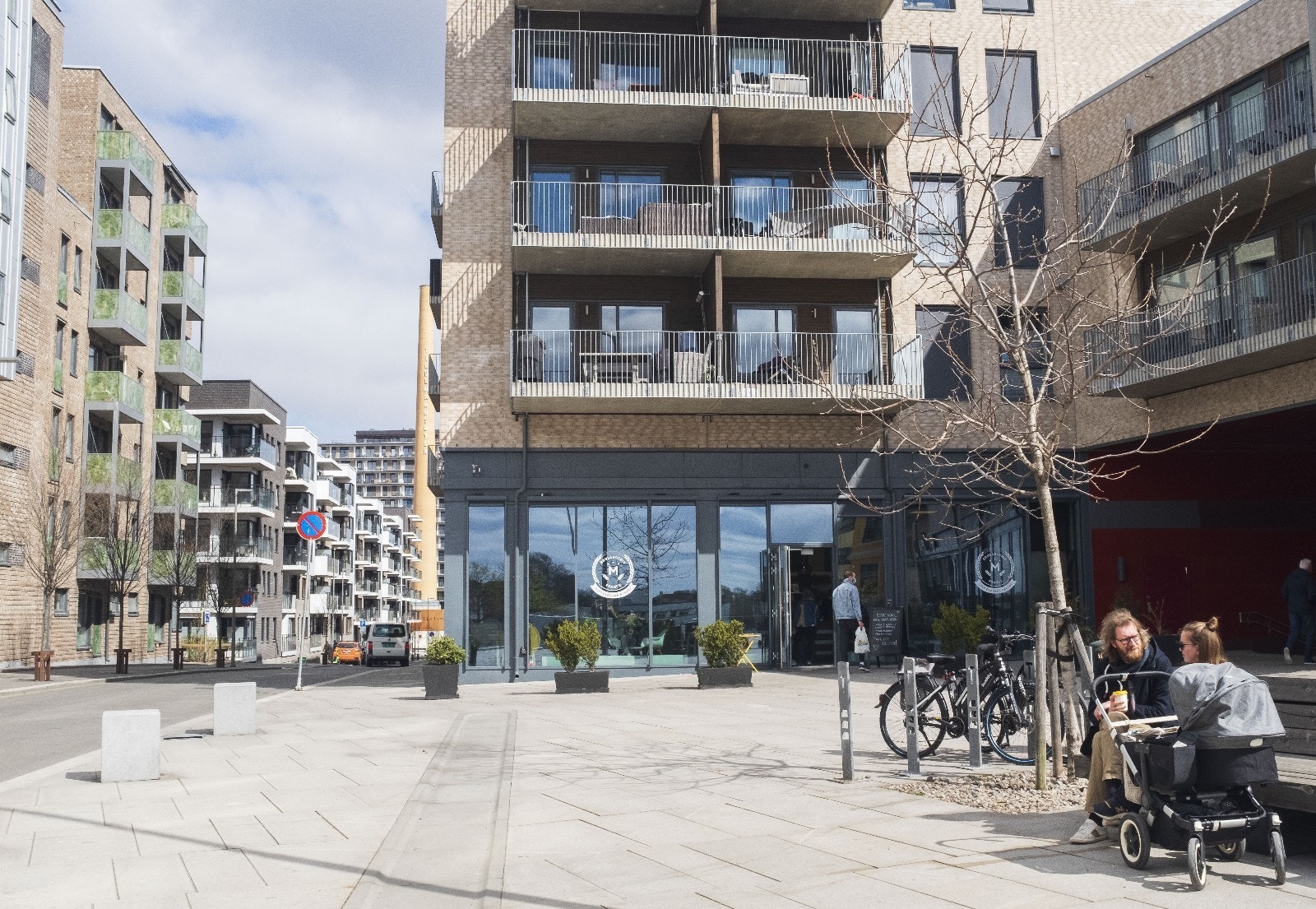 Boulangerie M ligger kun 100 meter fra leiligheten, og byr på noen av byens beste boller og pizzaer. Galleribilde