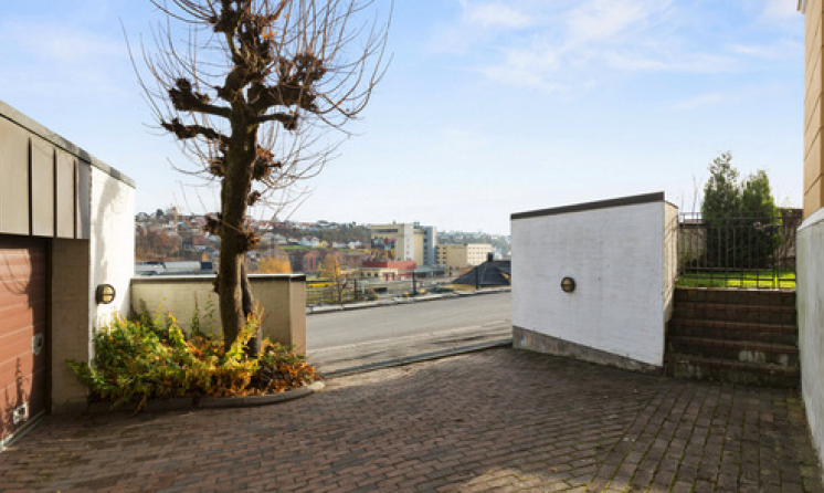 Parkering og garasje Galleribilde