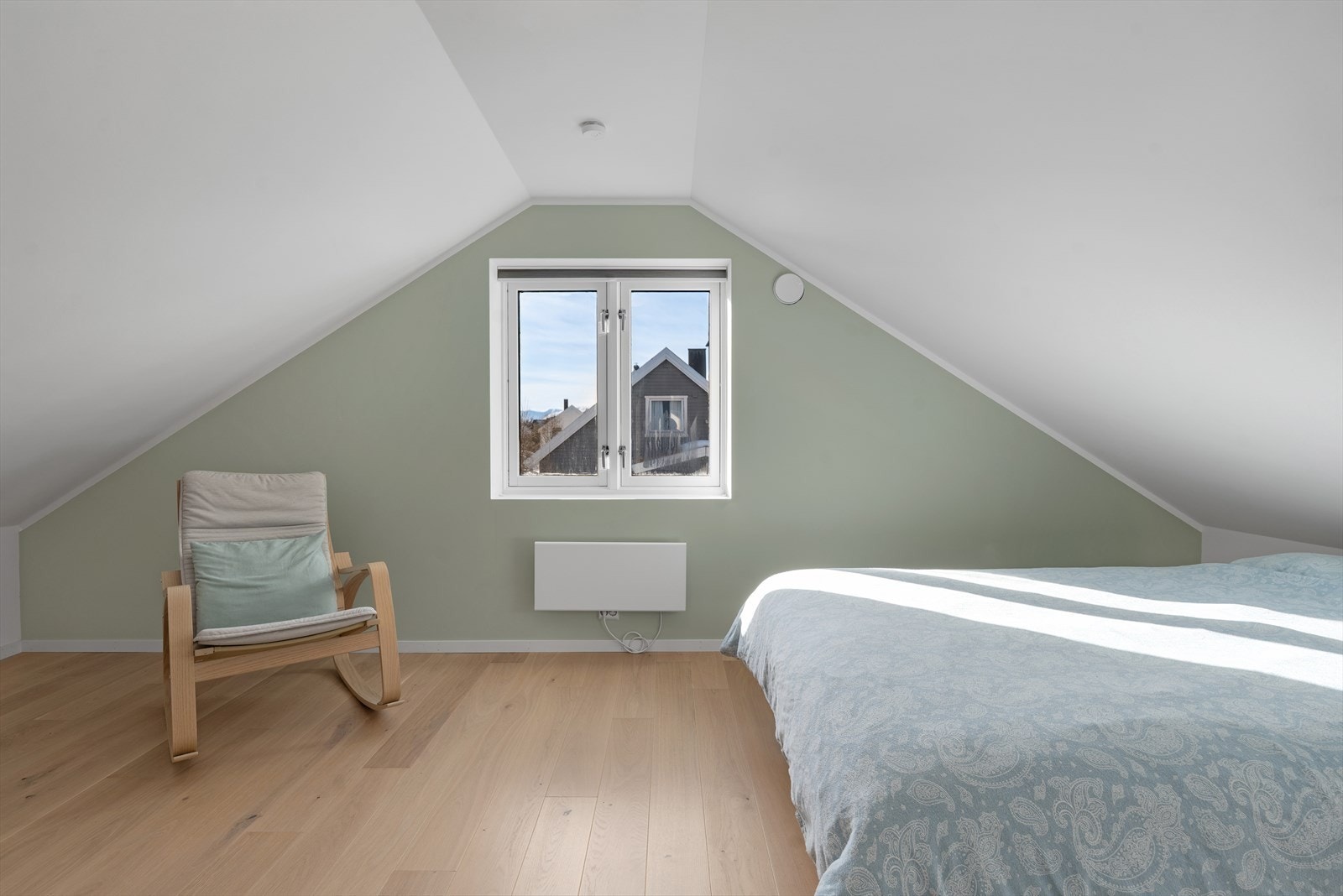 Stort soverom i øverste etasje Galleribilde