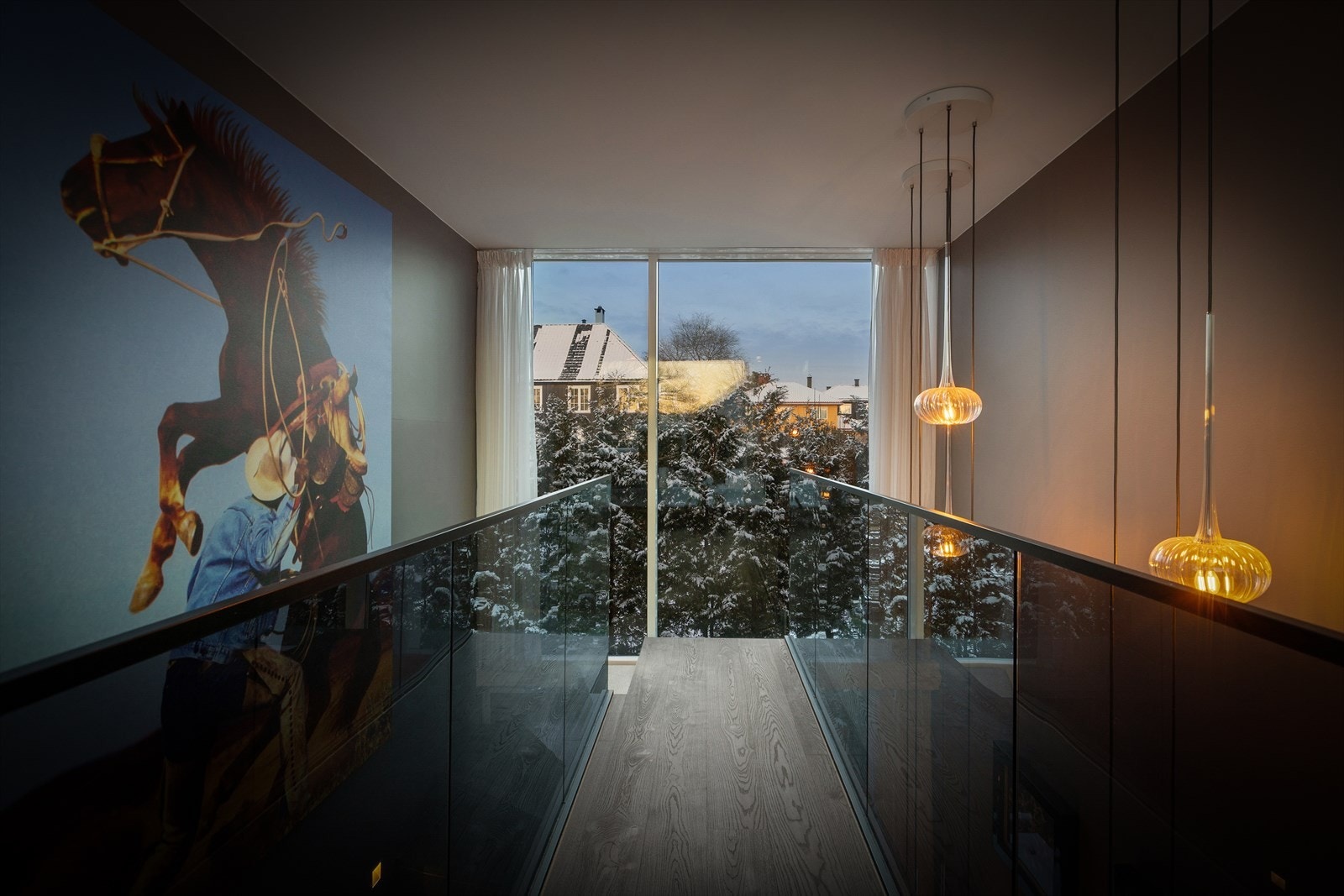 (Kveldsbilde) Galleribilde