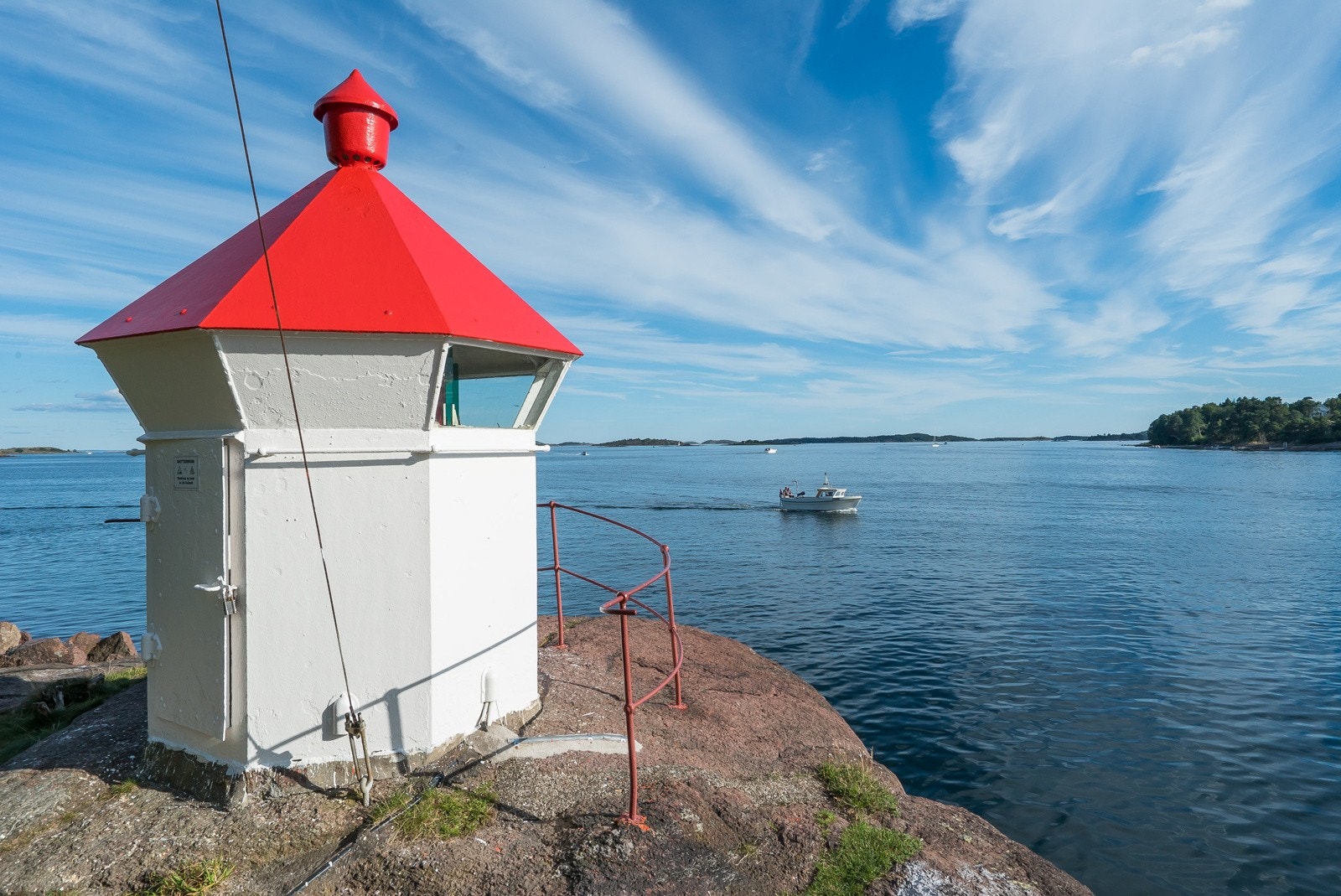 Fyret på sydspissen er en yndet plass for store og små Galleribilde