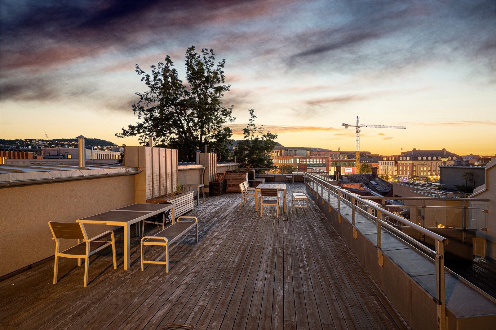 Takterrassen har panoramautsikt over Trondheim sentrum. Galleribilde