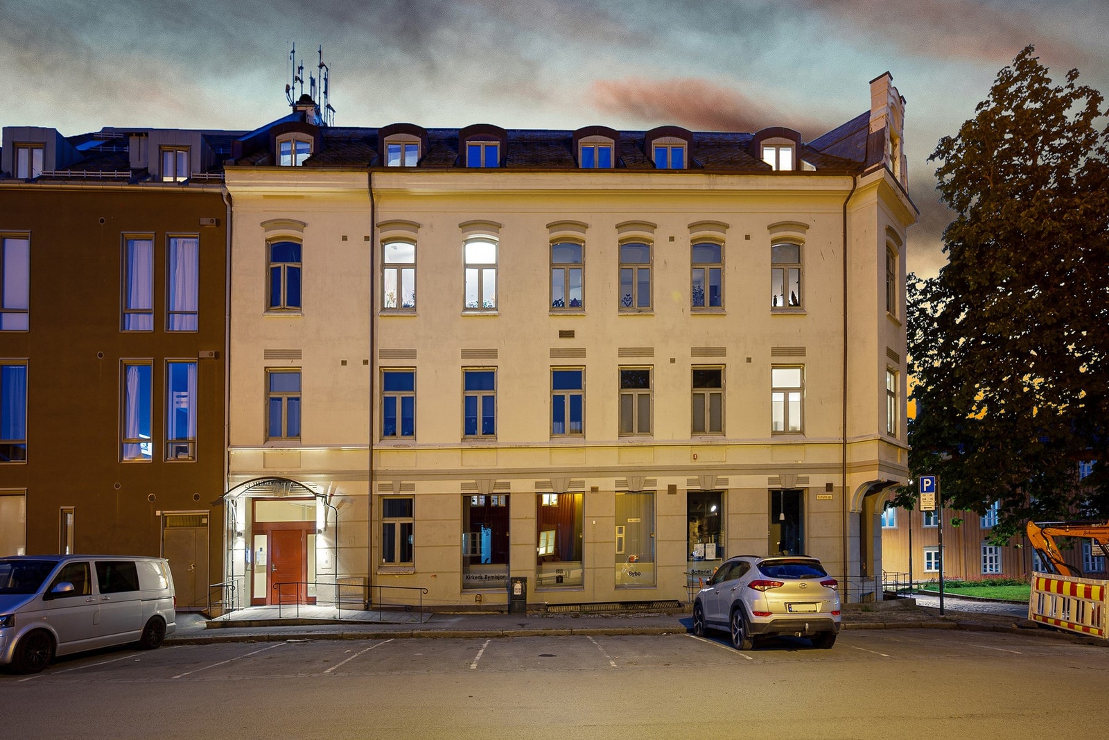Schultz Gate 8 har en urban og tilbaketrukket beliggenhet midt i Trondheim sentrum. Galleribilde