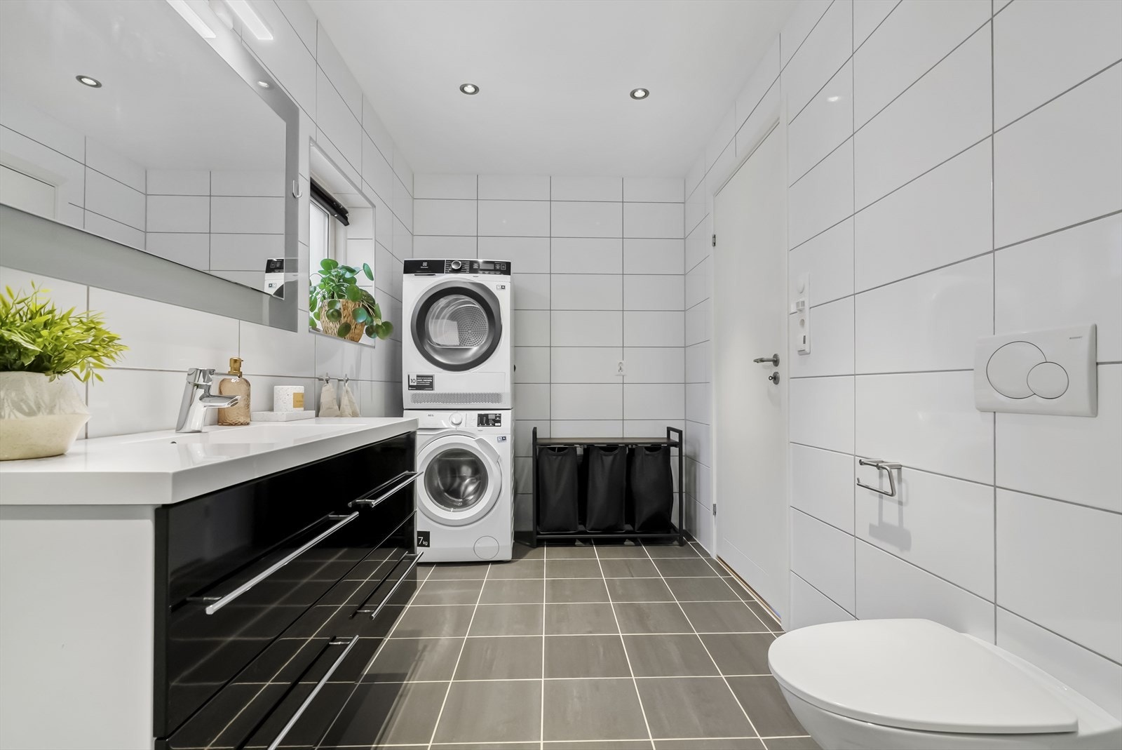 Opplegg til vaskemaskin og tørketrommel Galleribilde