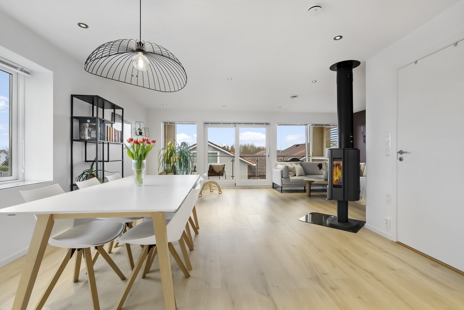 Ei nydeleg, luftig og moderne stove Galleribilde