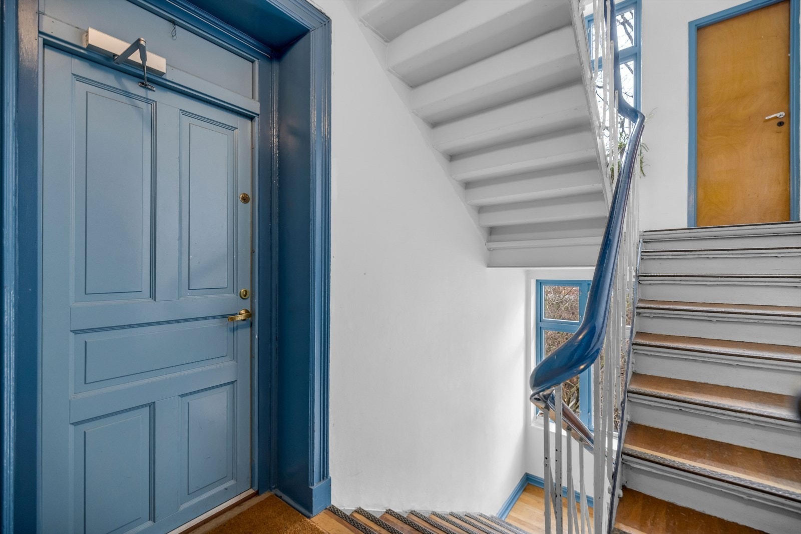 Karakteristisk trappeoppgang i en klassisk bygård fra 1895. Galleribilde