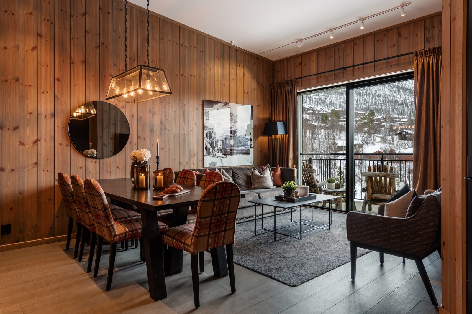 Leiligheten fra 2019 har en lun fjellstil Galleribilde