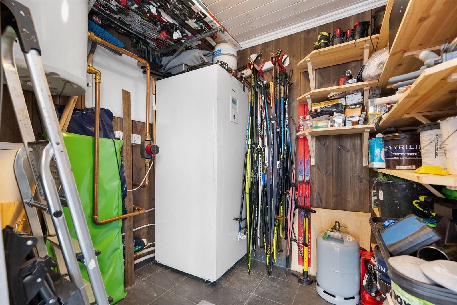 Bod med gode oppbevaringsmuligheter. Galleribilde