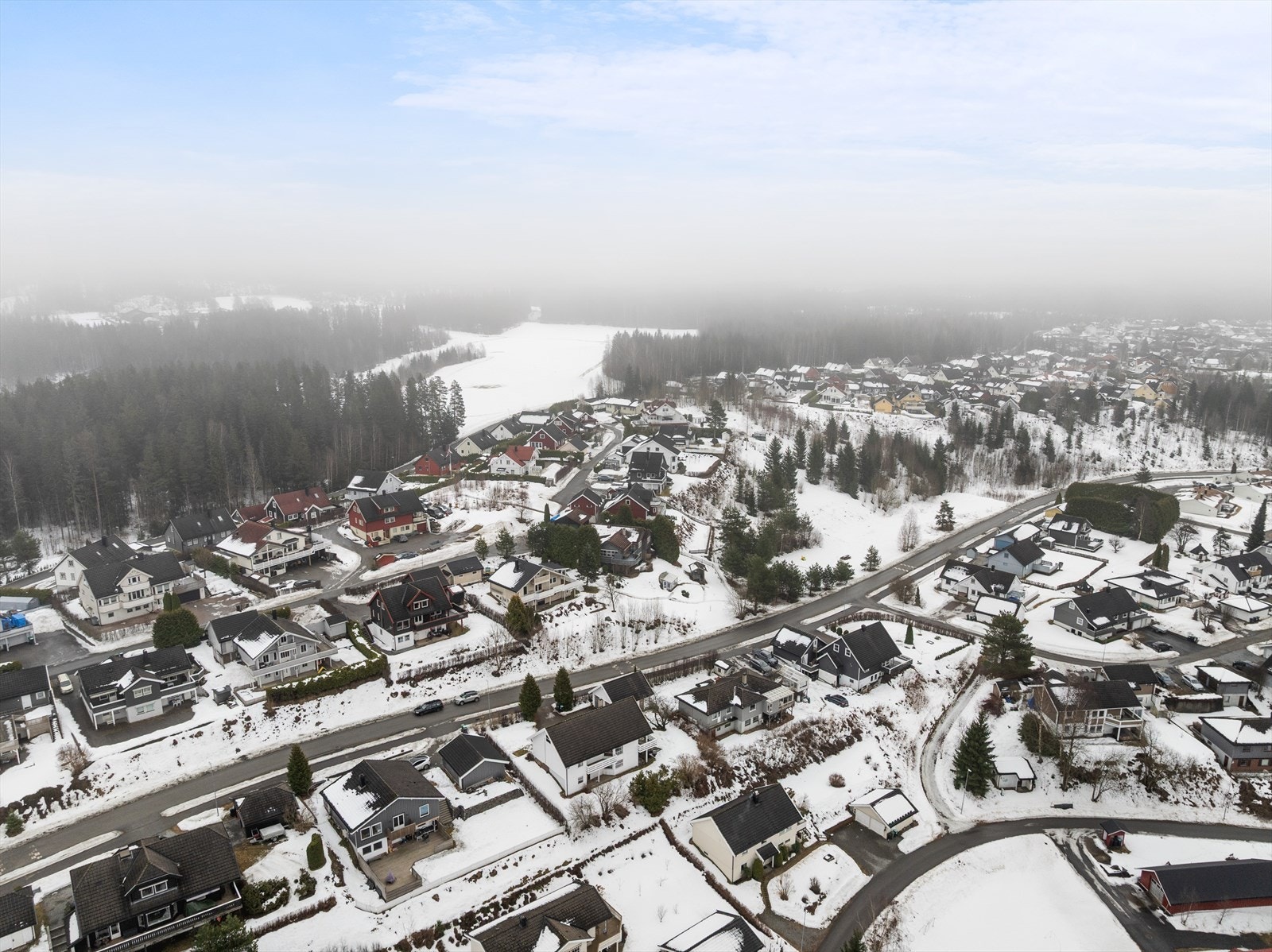 Nærmeste dagligvare, Coop Prix, ligger kun 6 minutters gange unna. Galleribilde