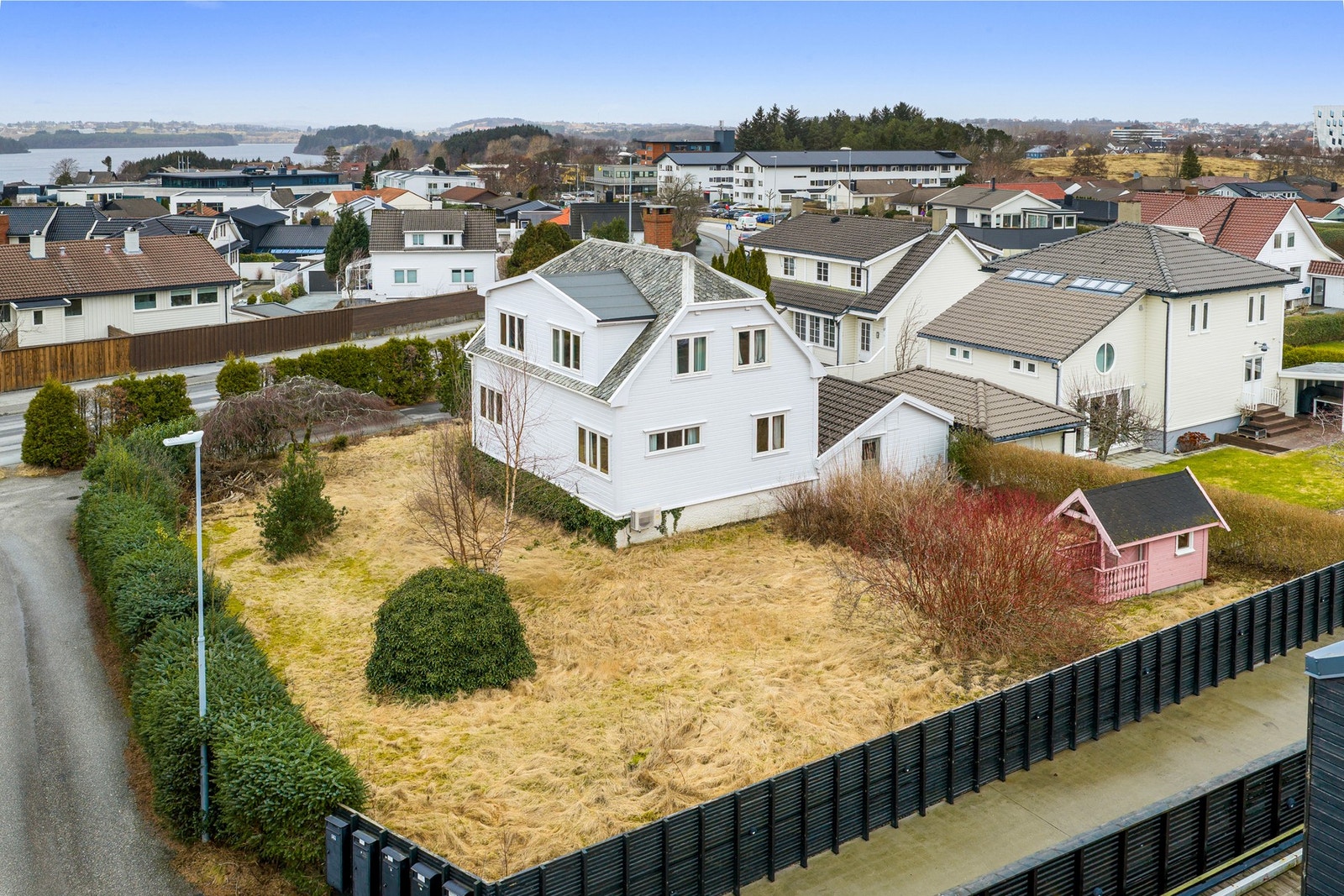 PrivatMegleren v/ Eiendomsmegler MNEF Erlend Haglund presenterer Gudrøds gate 11 for salg. Galleribilde