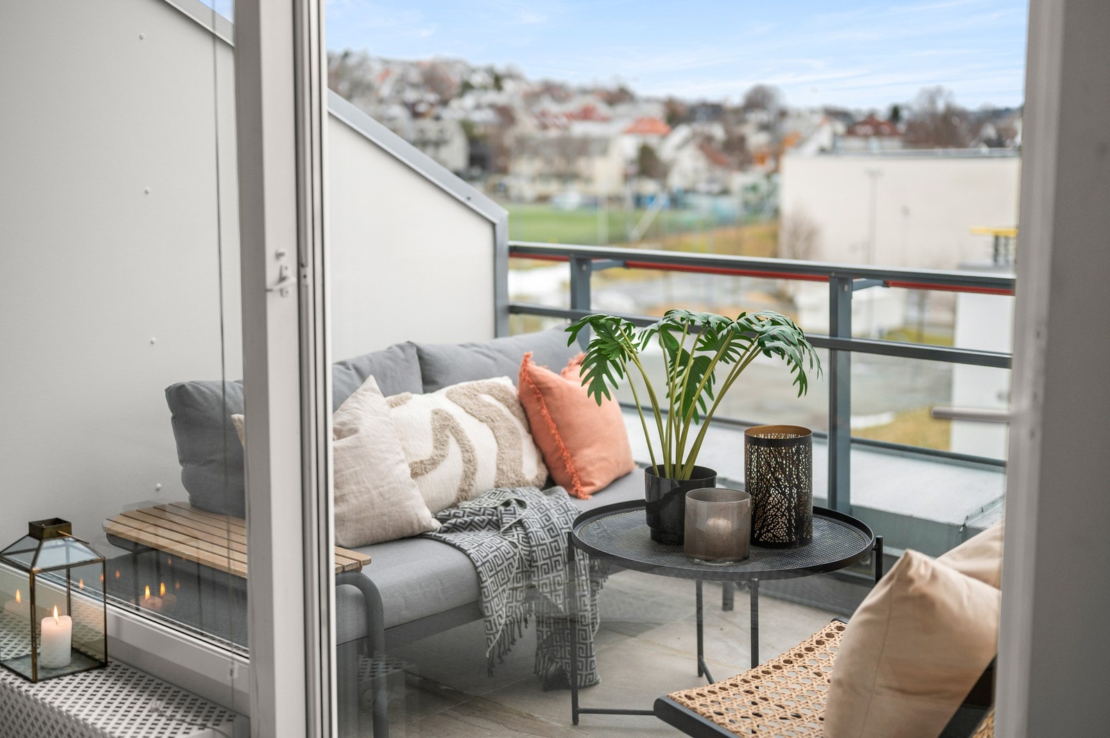 Gjennom stuen har man en egen takterrasse på 13 kvm. Galleribilde