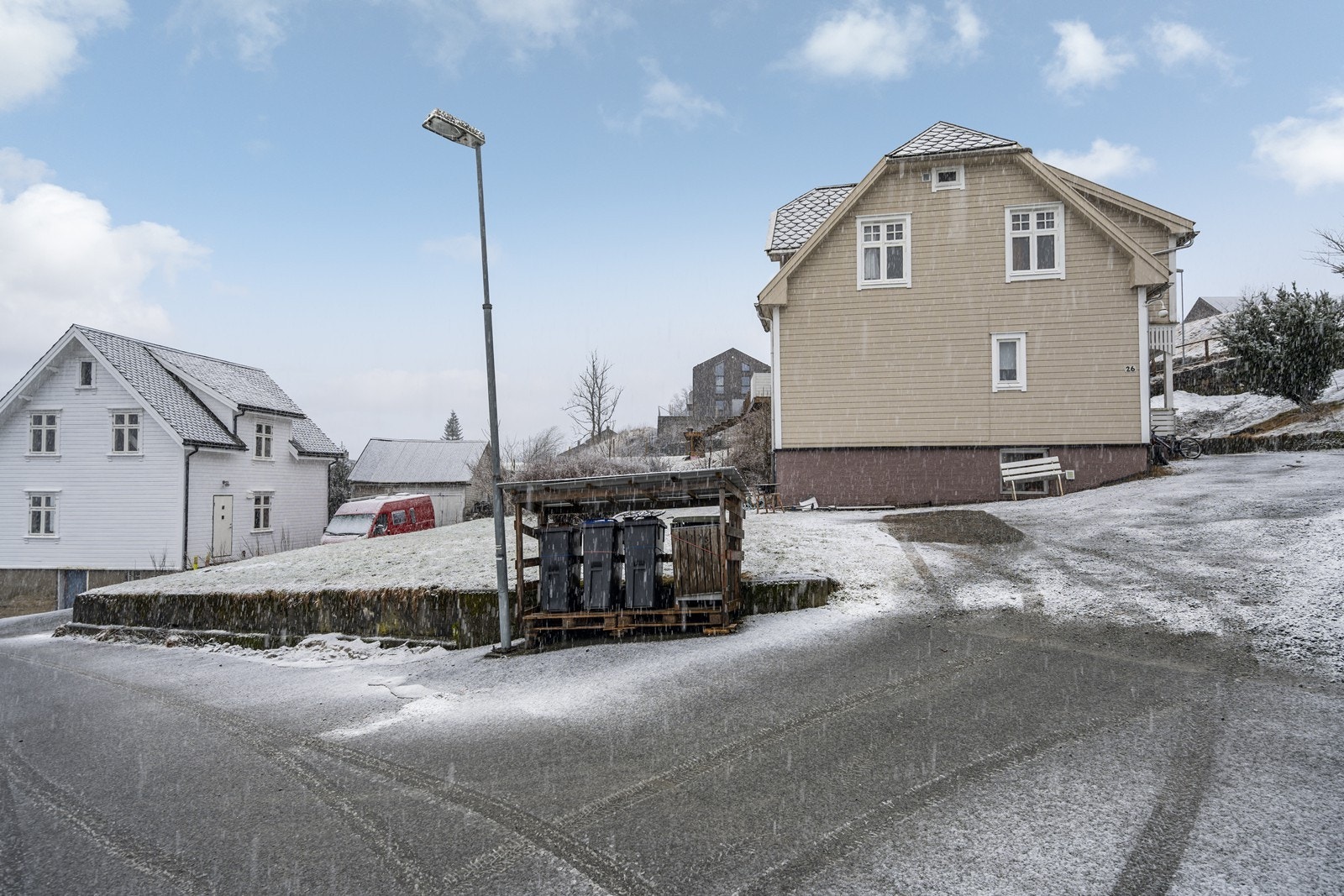 Her bor du i et rolig og barnevennlig nabolag med kort vei til hverdagsfasiliteter. Galleribilde