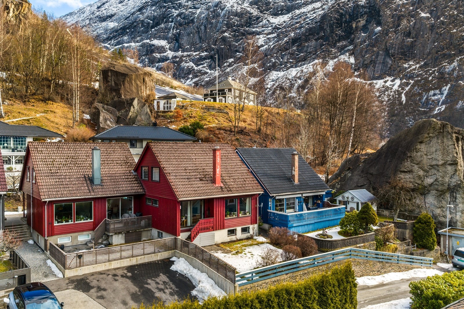 Boligen ligger vestvendt til med meget gode solforhold. Galleribilde