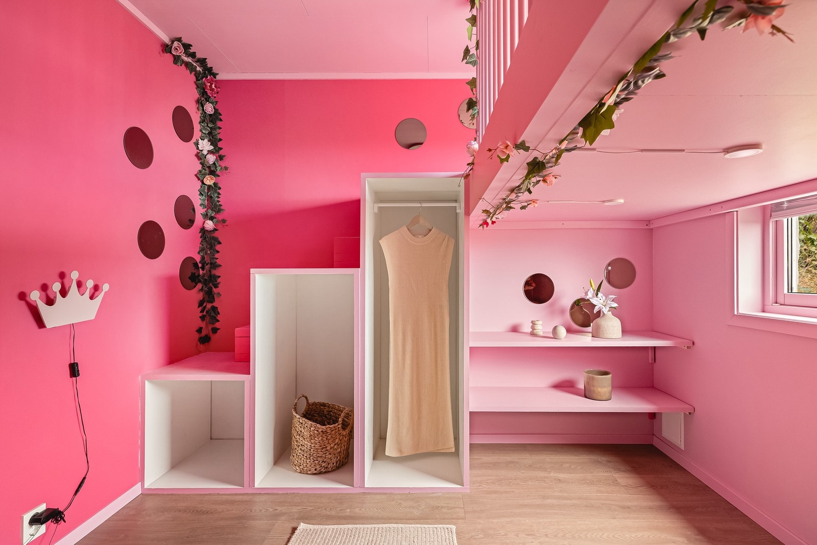 Har en ikke behov for alle soverommene, passer et av disse ypperlig som walk-in eller kontor. Galleribilde