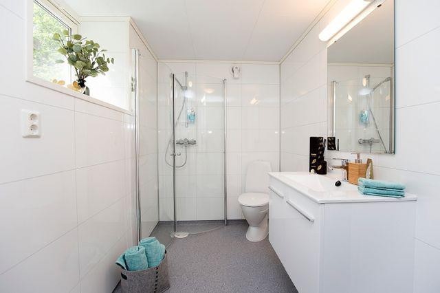 Bad i kjeller Galleribilde