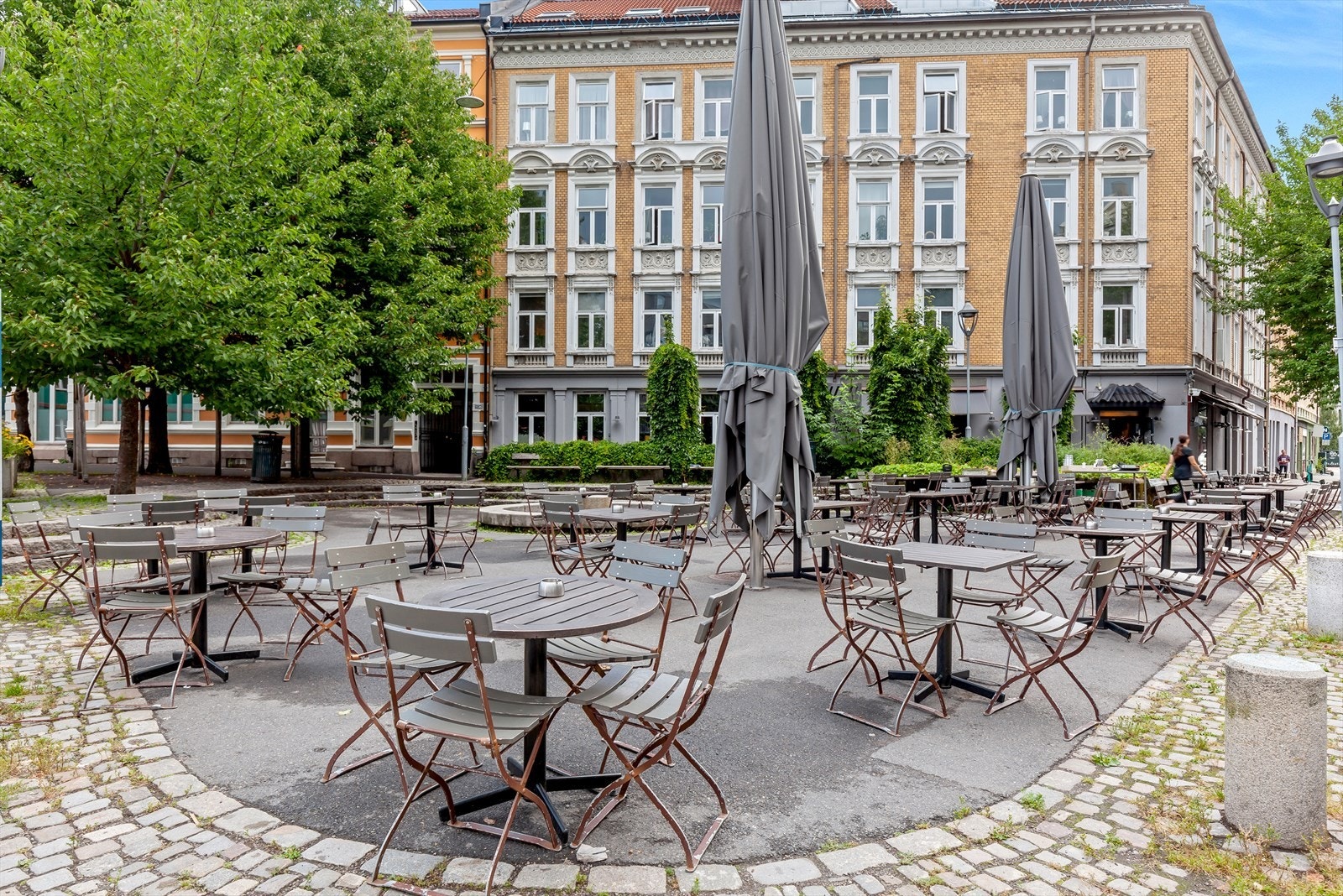 Området bugner med hyggelige kaféer og serveringssteder. Galleribilde