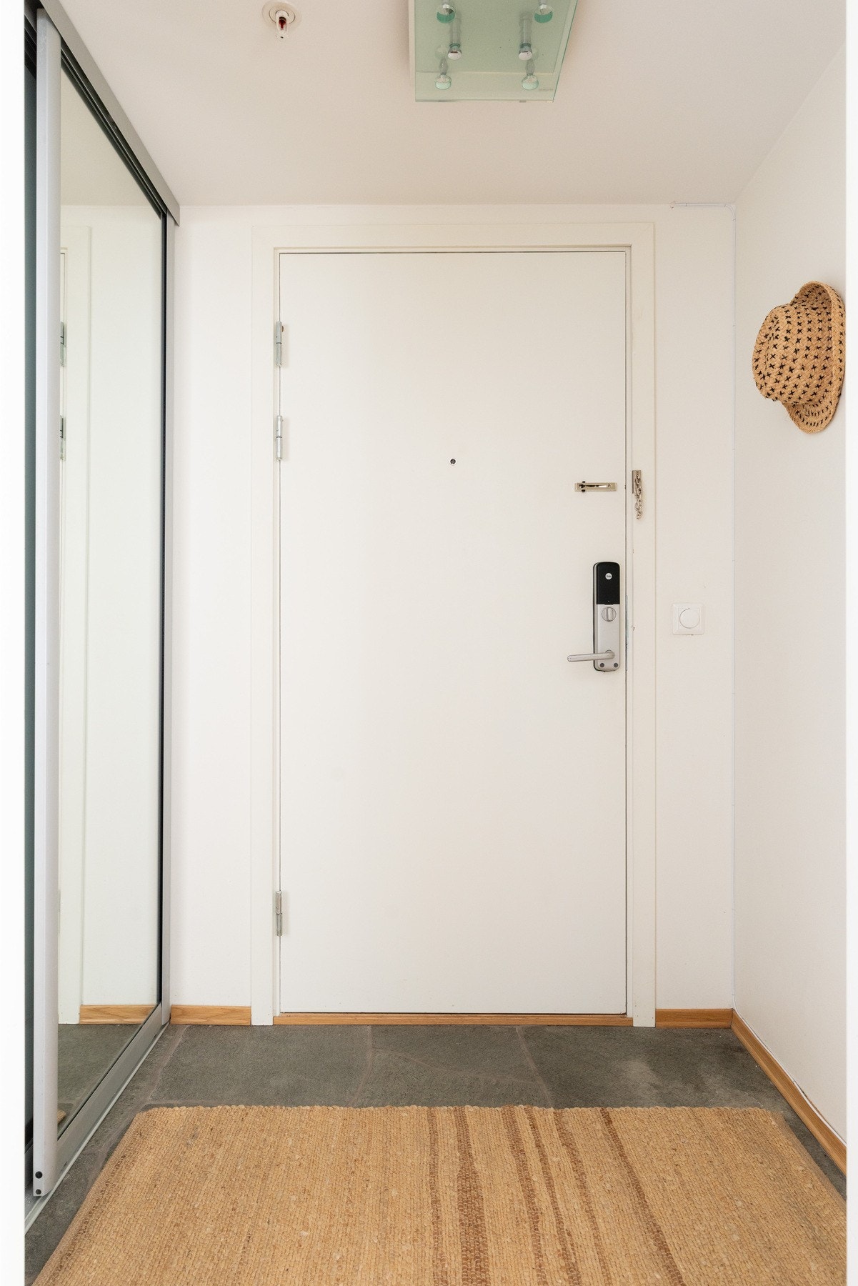 Flislagt gulv gjør den praktisk i bruk. Galleribilde