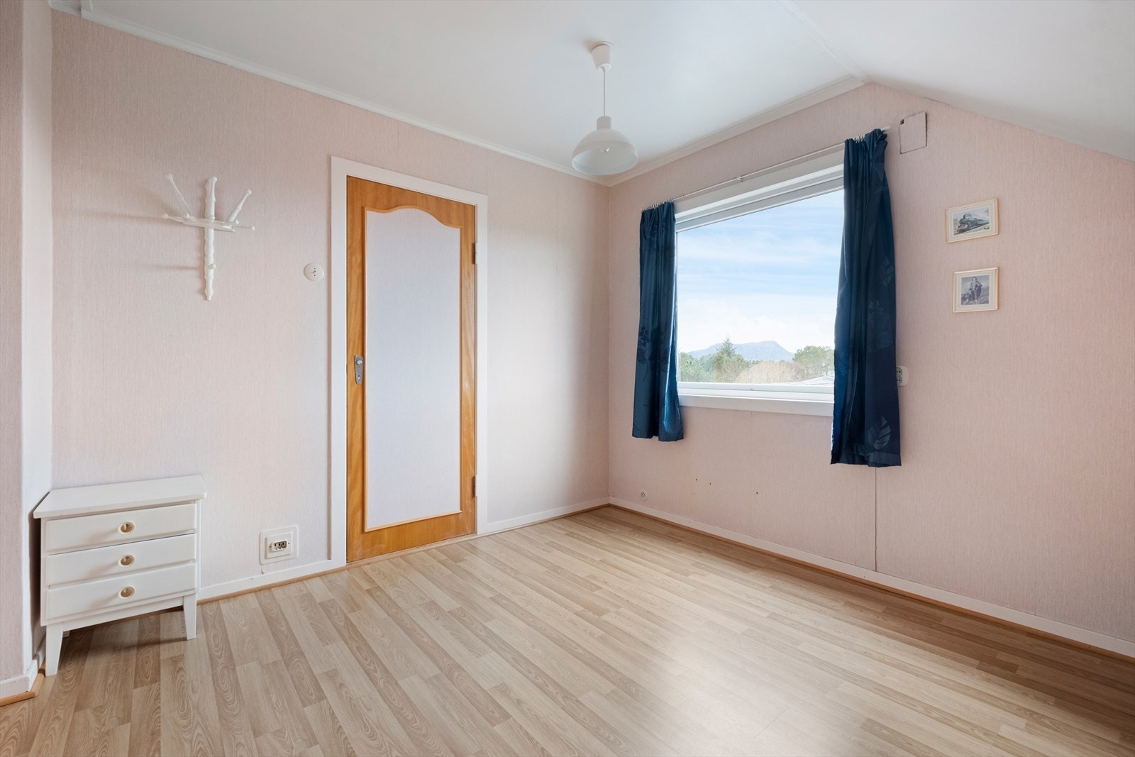 Fra soverom nr 4 Galleribilde