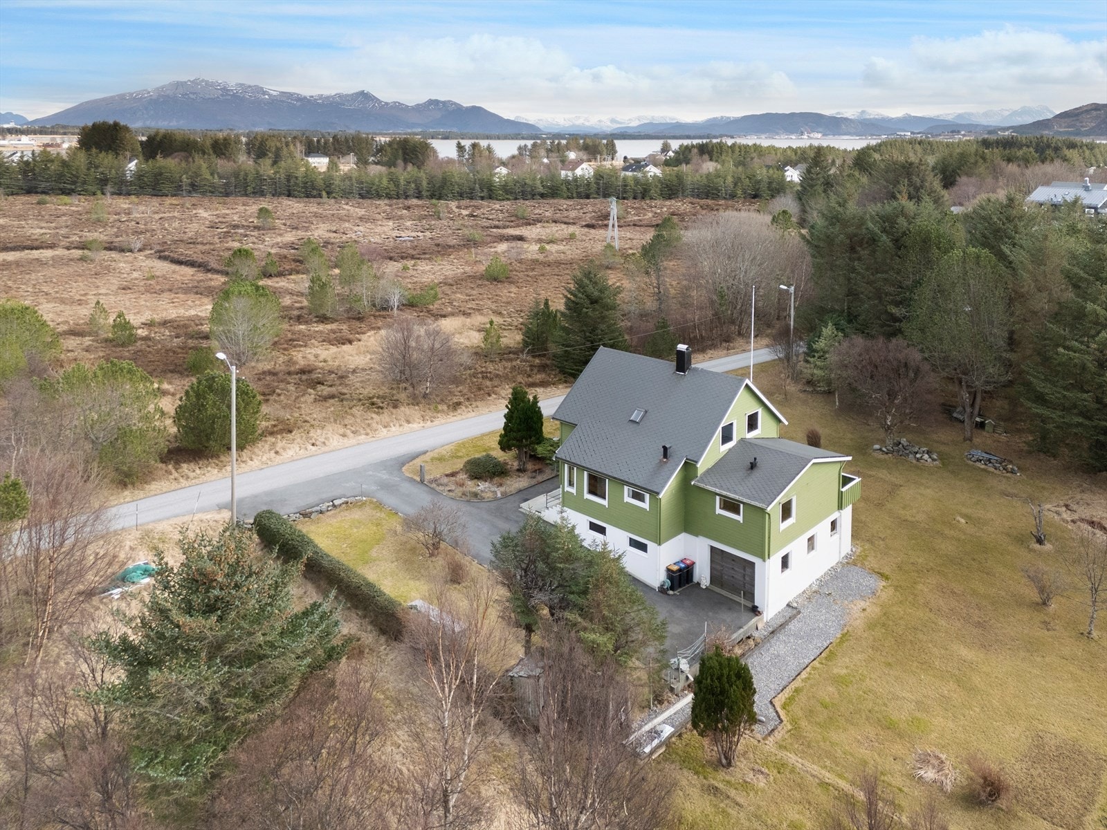 Dronebilde av eiendommen Galleribilde