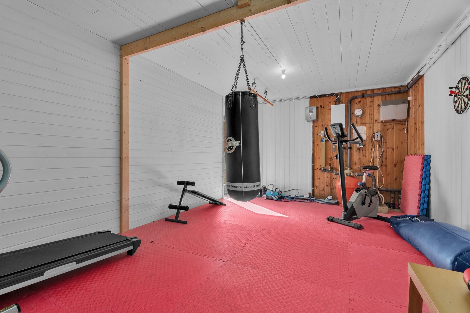 Hovedel / Fleksibelt rom - perfekt til trening, hobby eller oppbevaring (opprinnelig bodrom) Galleribilde