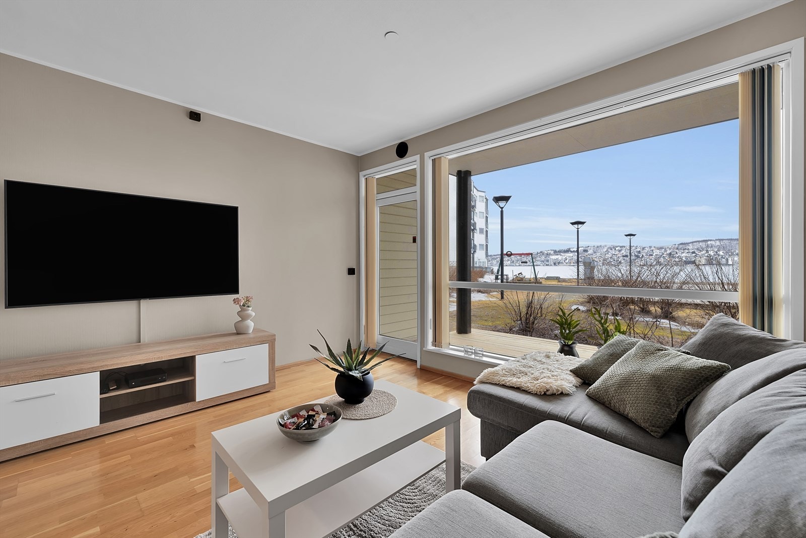 Velkommen til Tomasjordnes 59! Galleribilde