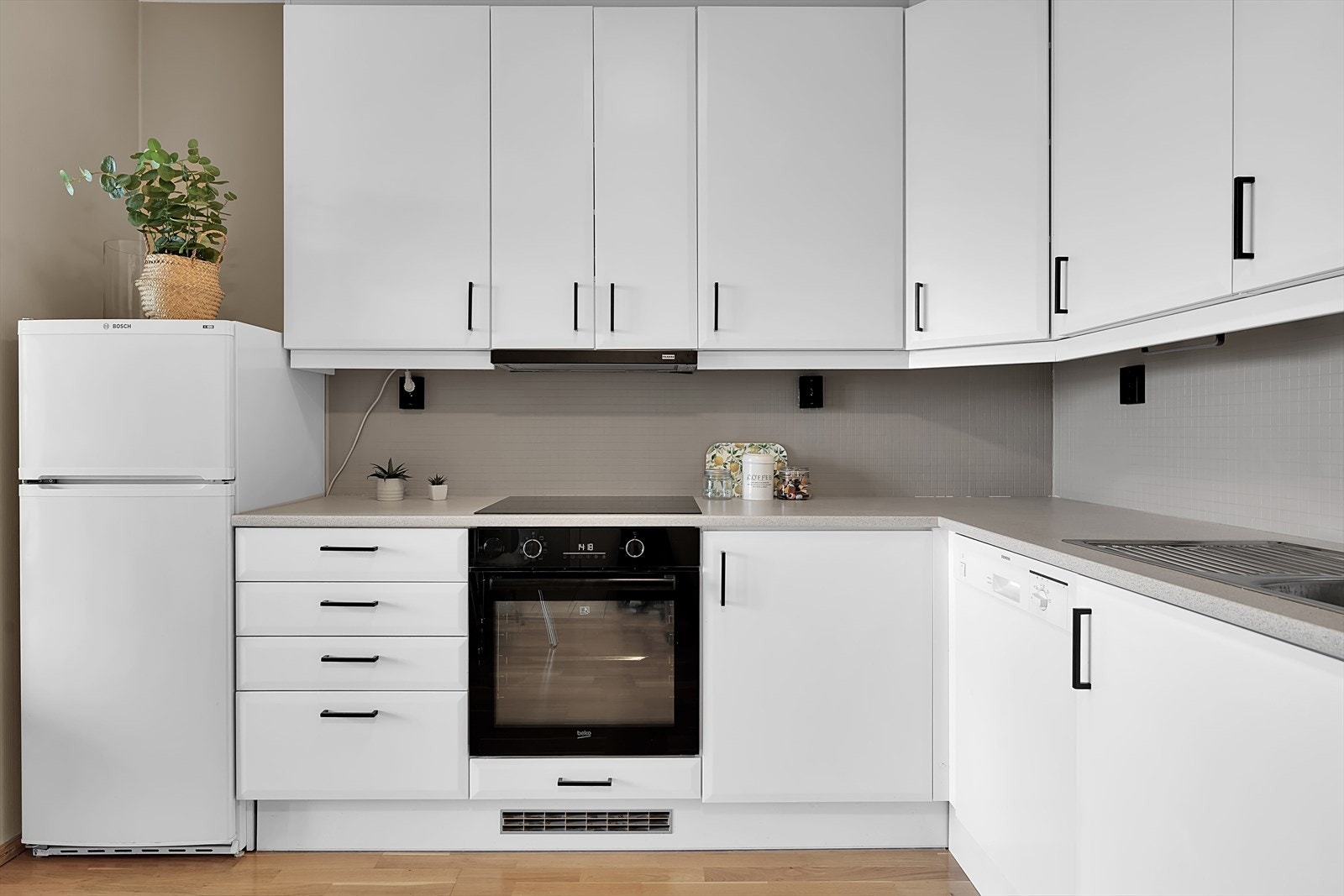 Alt av hvitevare medfølger. Galleribilde