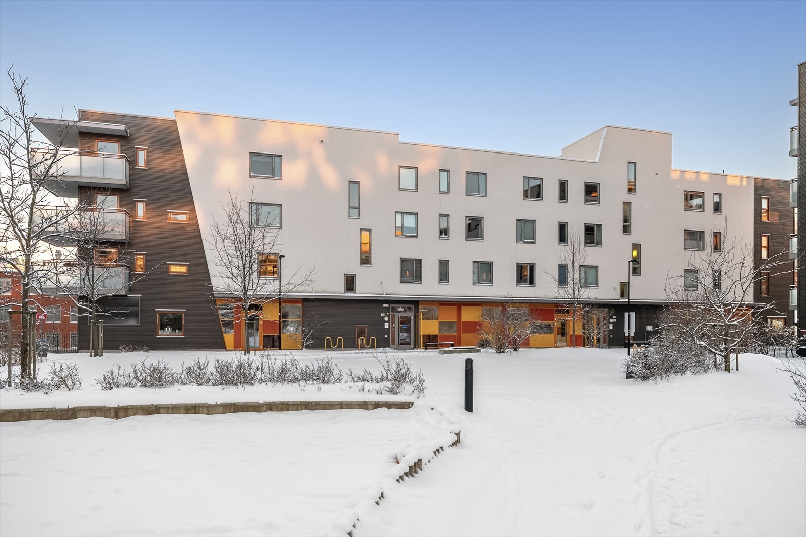 Borettslaget består av 53 andelsleiligheter og byr på et oversiktlig og trivelig bomiljø. Galleribilde