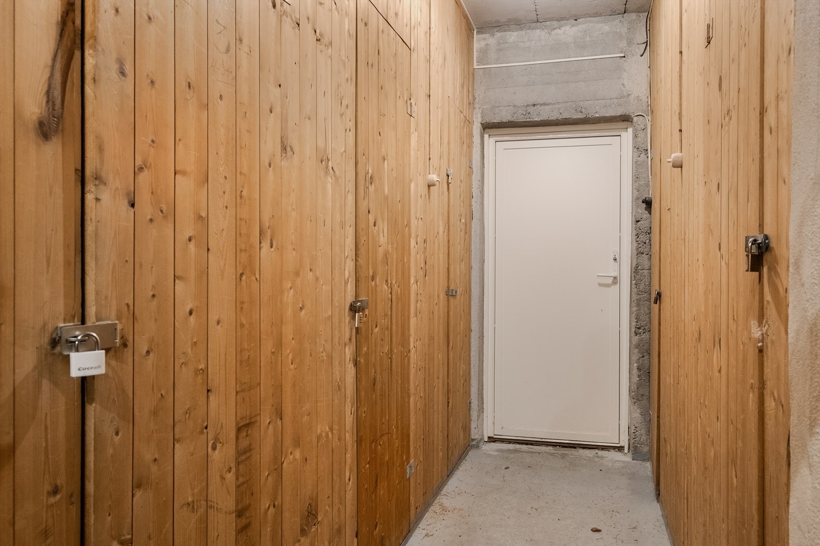 - Leiligheten disponerer tre eksterne boder på totalt 6 m². Utgang til koselig bakgård! - Galleribilde