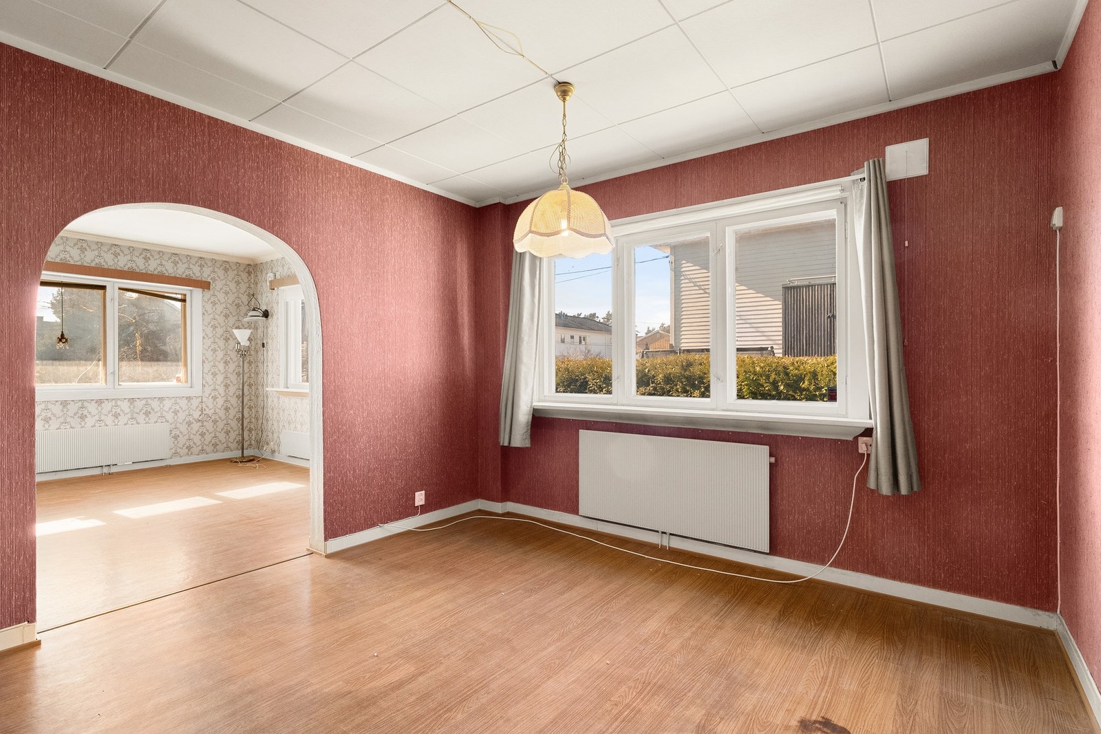 Etasjens stuer har adkomst til hverandre. Galleribilde