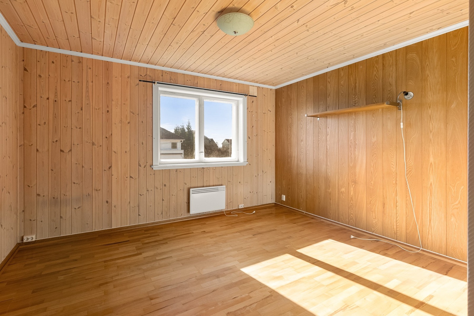 Det er to soverom i 2.etasje. Galleribilde