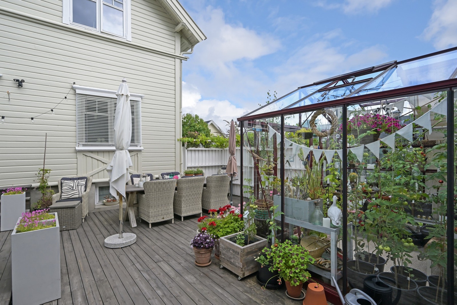 Terrassebilde sommeren 2025 Galleribilde