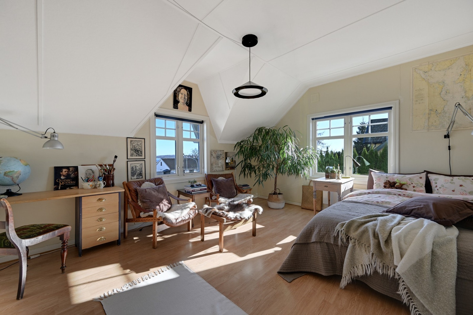 Mens det tredje soverommet er stort soverom - alternativt ekstra stue slik det var fra starten av Galleribilde