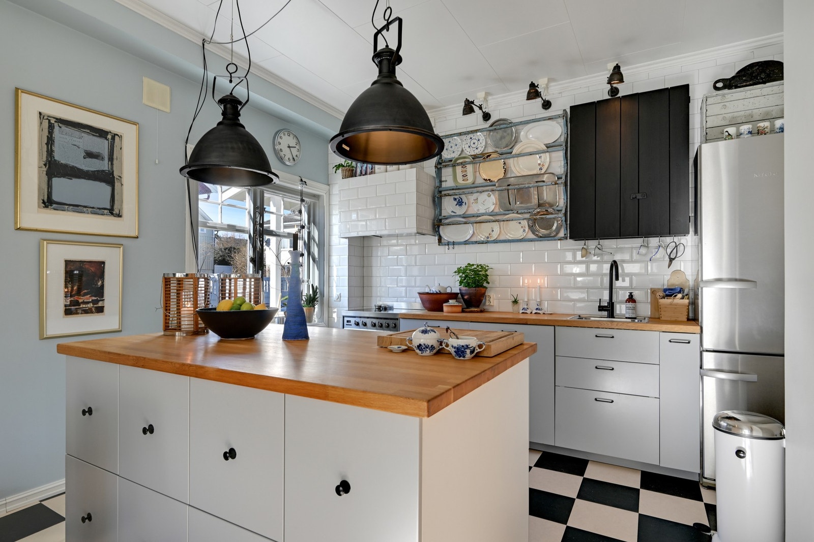 Vi fortsetter inn på kjøkkenet igjen Galleribilde