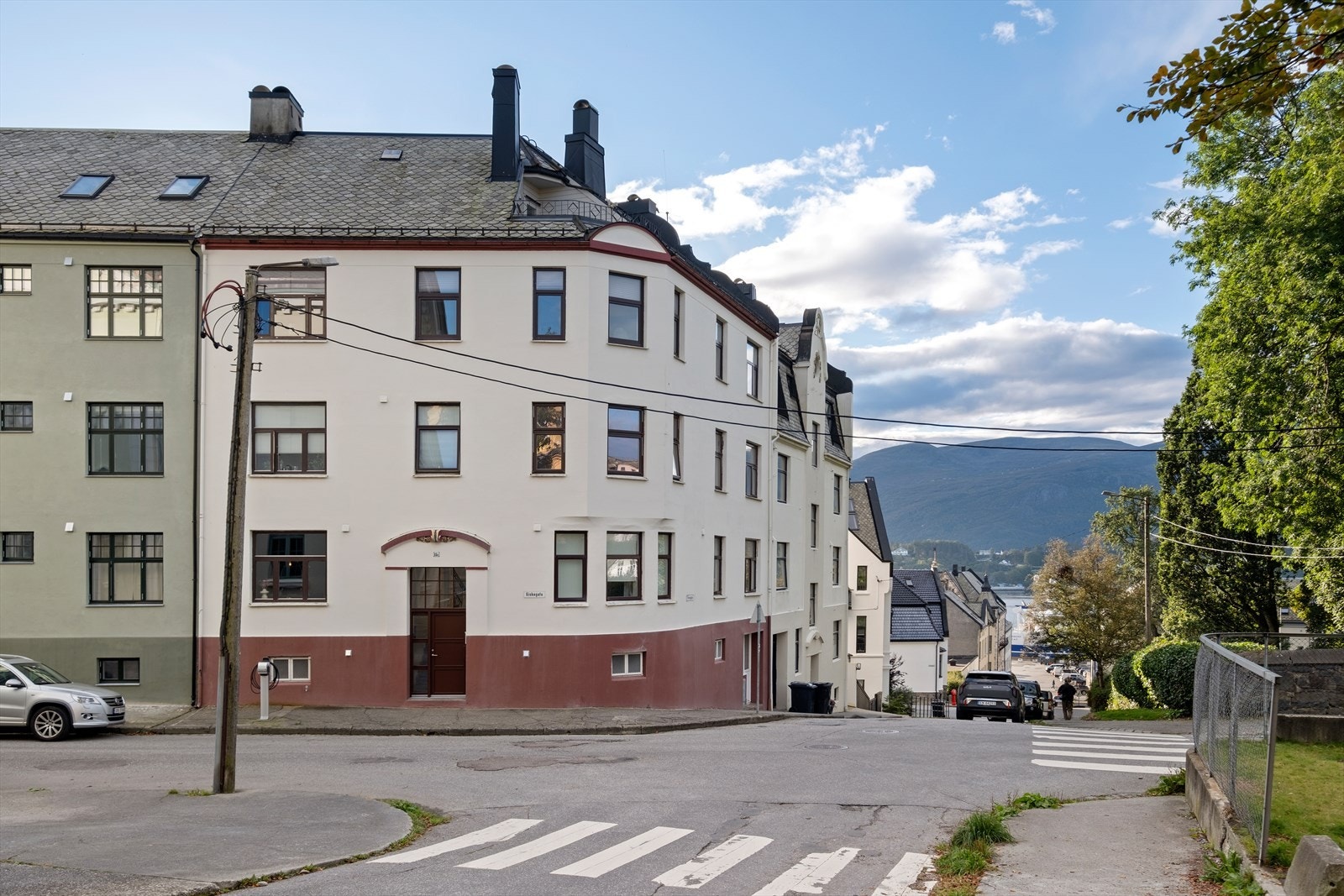 Kontakt megler for påmelding til visning. Galleribilde