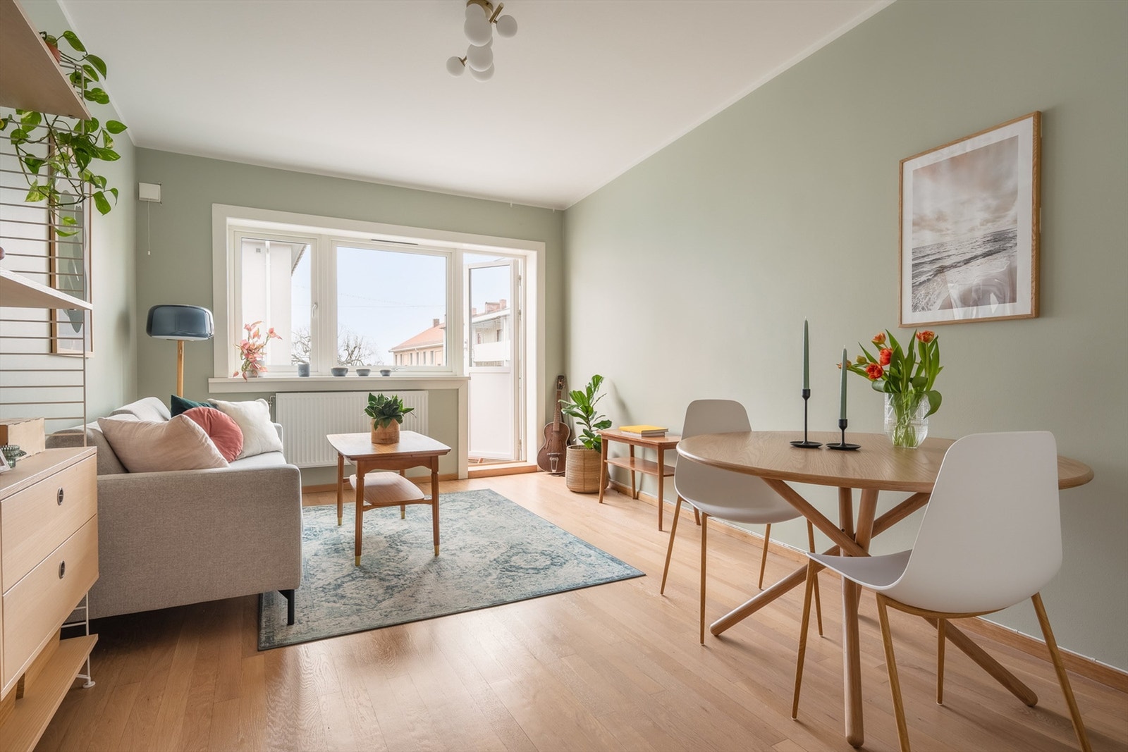 Sindre Edvardsen Nyhus v/ Krogsveen ønsker velkommen til Amtmann Meinichs Gate 20B! Galleribilde