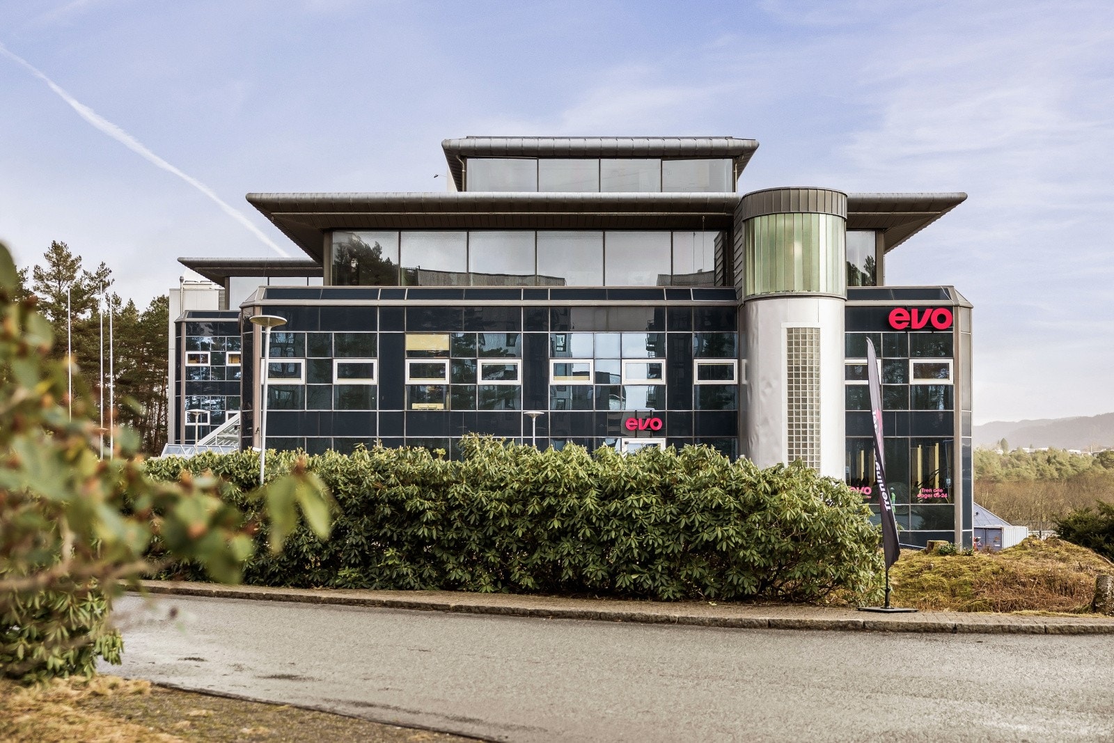 Treningssenteret EVO og øvrige service- og dagligvarebutikker ligger innenfor kort gangavstand Galleribilde