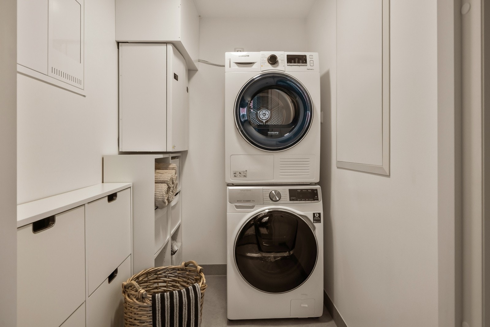 Svært praktisk med eget separat vaskerom kombinert med bod Galleribilde