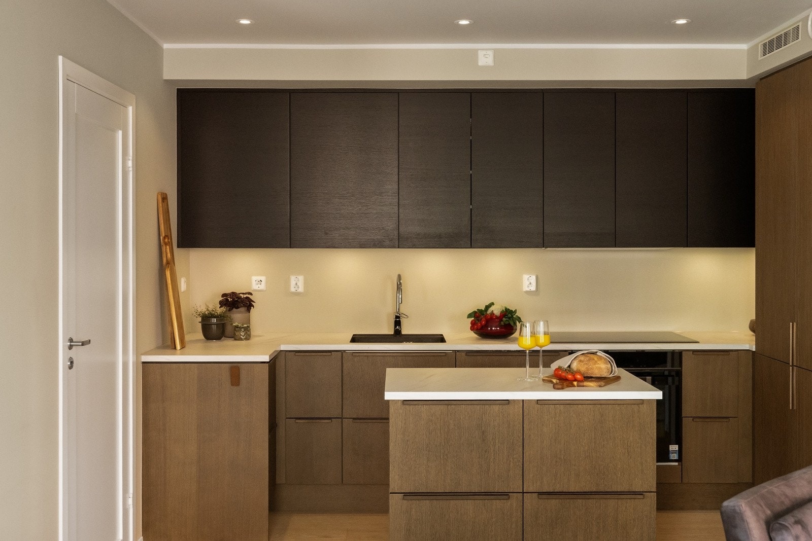 Lekker kjøkkeninnredning fra HTH, med flere tilvalg og oppgraderinger Galleribilde