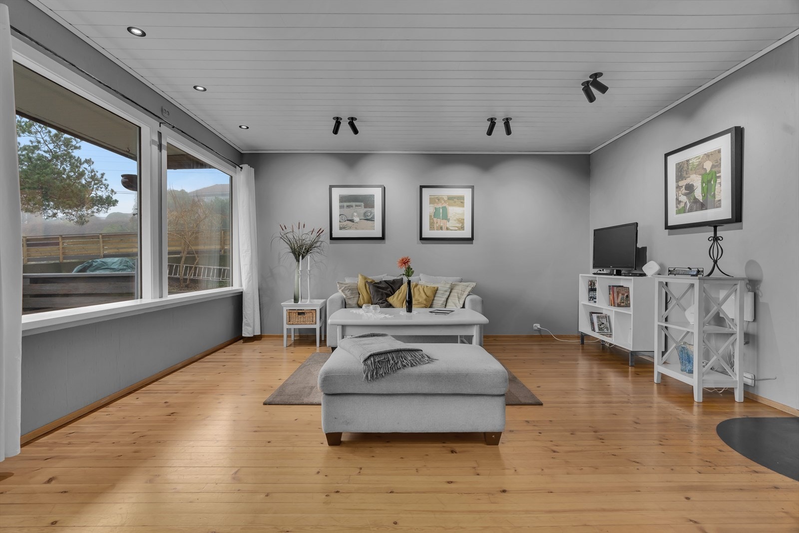 I 2022 ble det montert spotter i taket som gir et moderne preg. Galleribilde