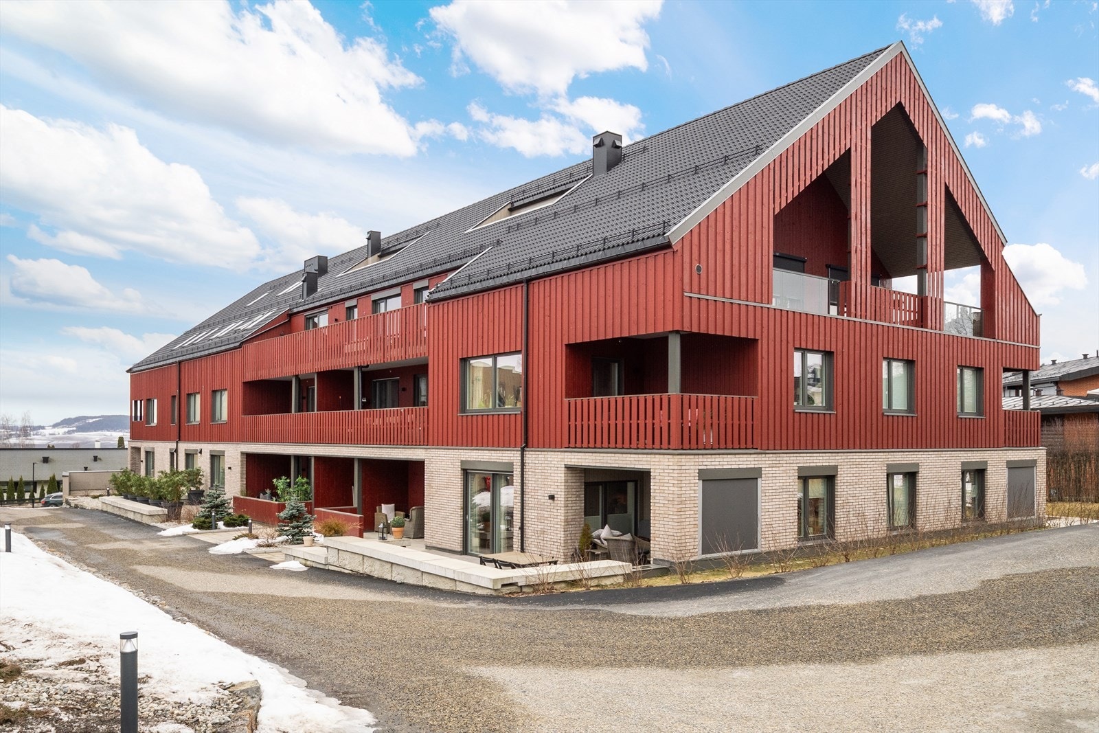 Her bor du i et område som kombinerer historiske omgivelser med moderne bokvalitet. Galleribilde