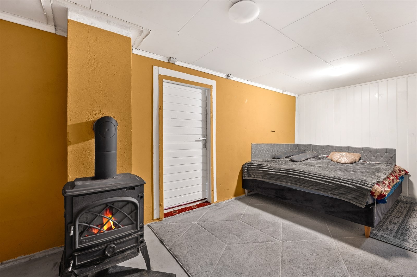 Innredet rom i kjeller. Galleribilde