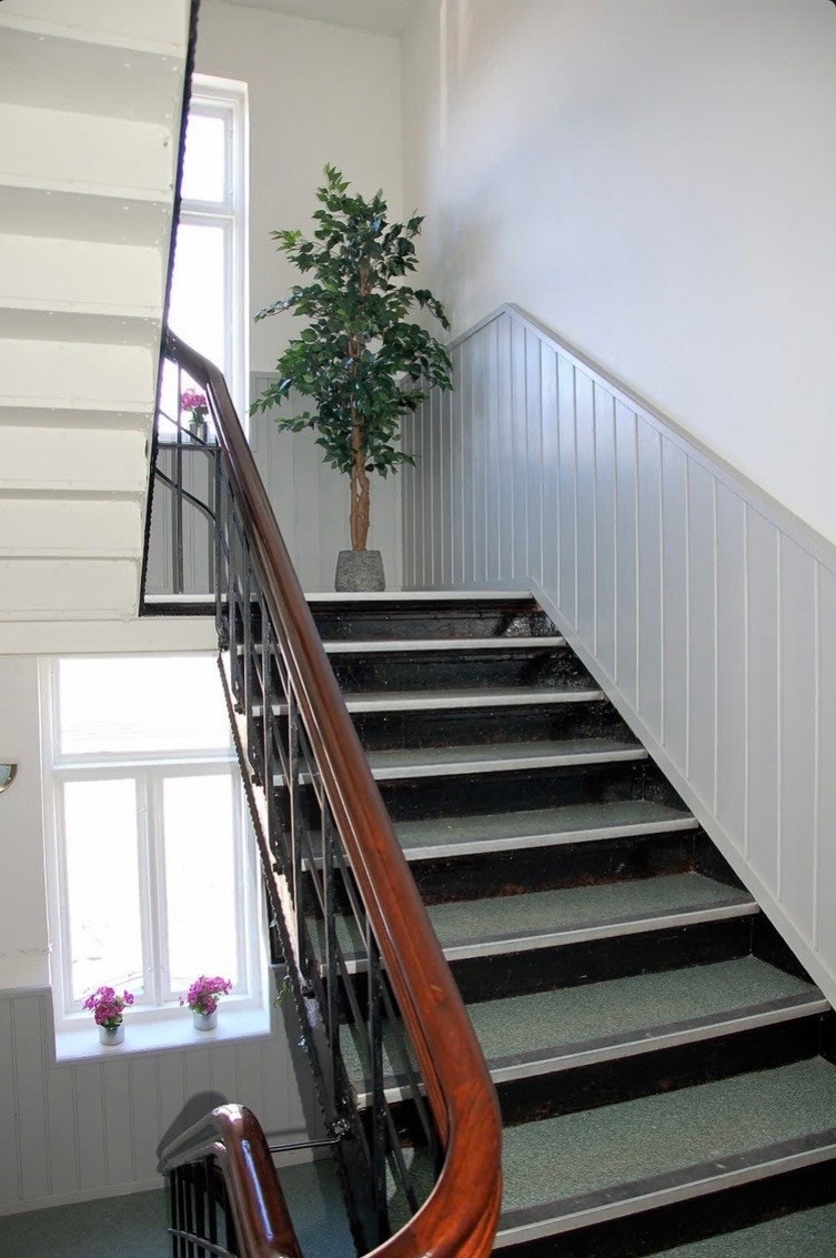 Leiligheten har adkomst via innvendig felles trappegang. Galleribilde