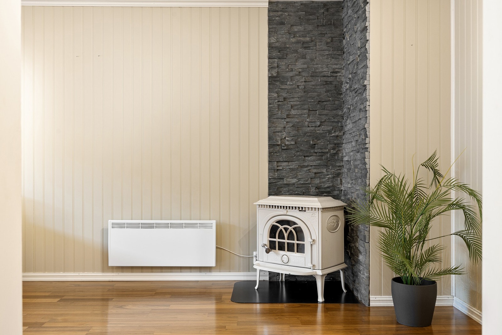 Elektrisk oppvarming og vedfyring Galleribilde