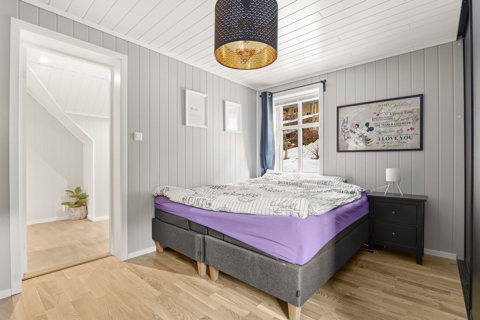 Det er 6 soverom i boligen. Galleribilde