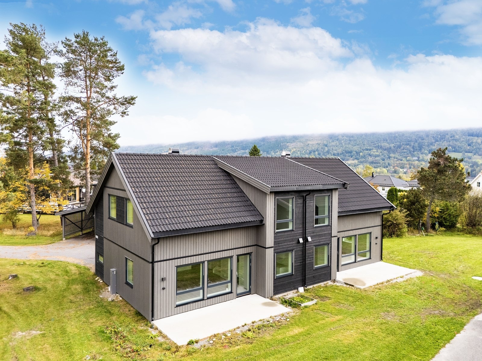 En familievennlig halvpart av tomannsbolig fra 2022! Galleribilde